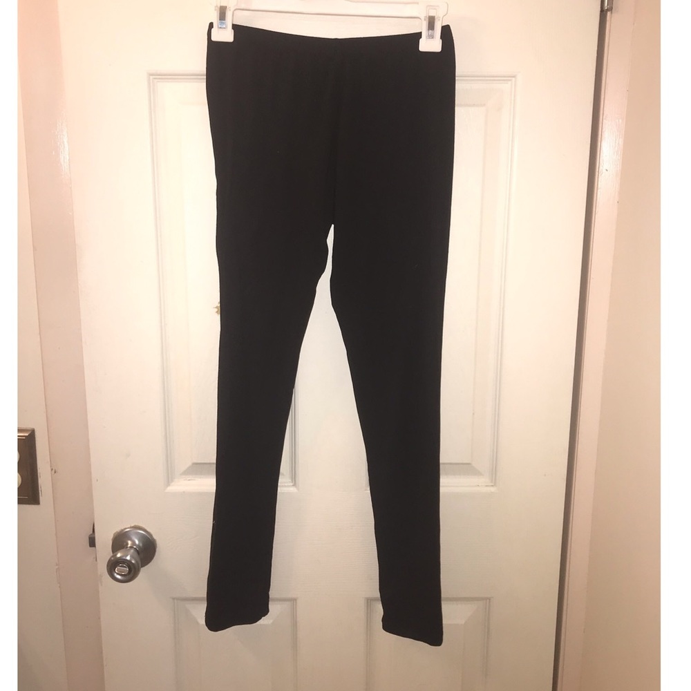 Black leggings